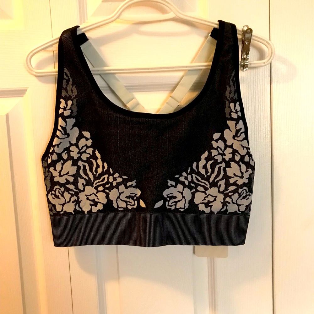 Fabletics bra in a knit fabric